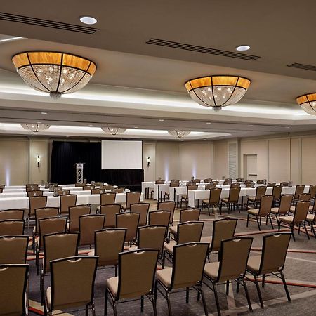 Hotel Hilton Arlington Extérieur photo