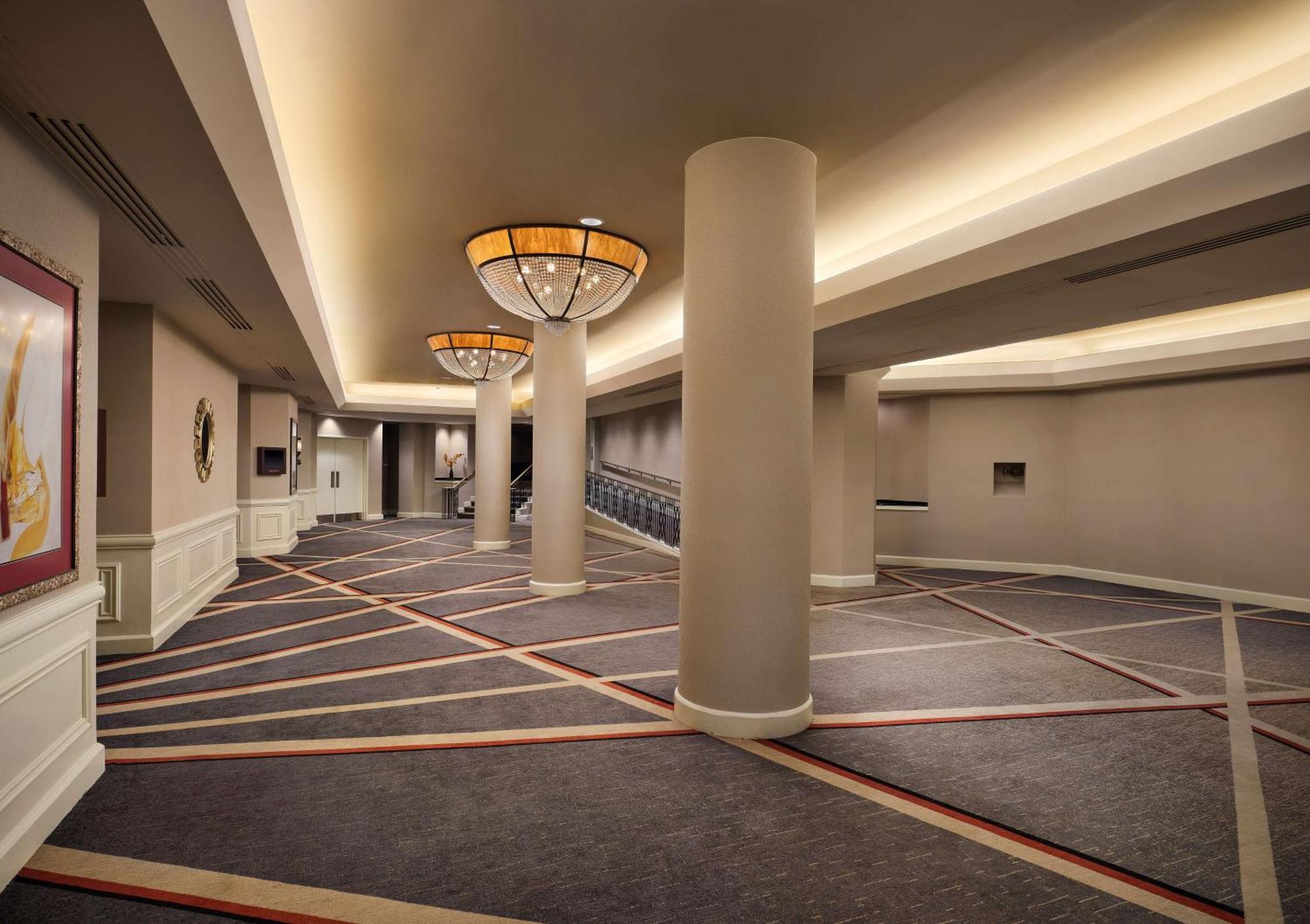 Hotel Hilton Arlington Extérieur photo