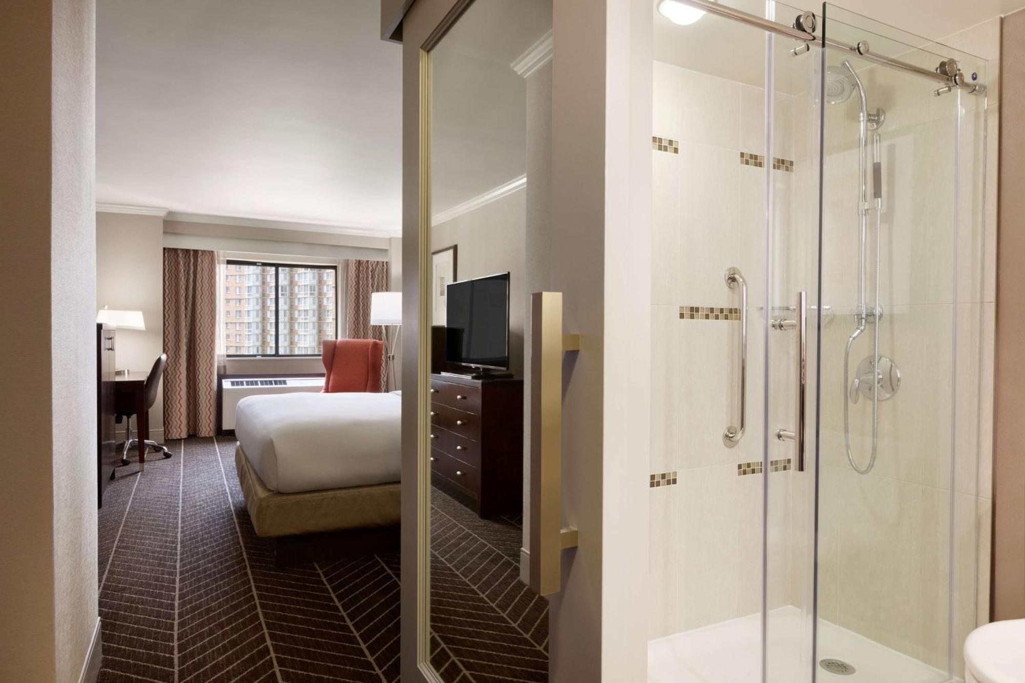 Hotel Hilton Arlington Extérieur photo